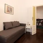 Italianway Easy - Vanvitelli 49 * Milánó
